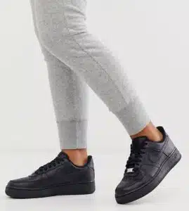 Nike Air Force Low Negras