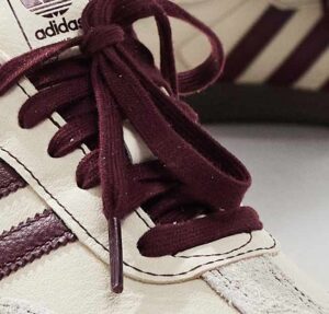 Adidas Samba OG Wonder White Maroon - Detalle