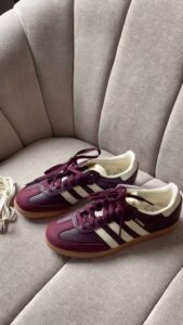 Adidas Samba OG Maroon Gold Metallic - Detalle