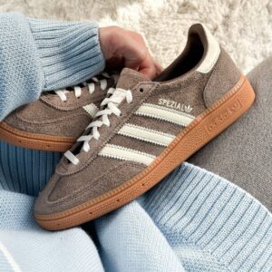 ADIDAS HANDBALL SPEZIAL EARTH BROWN STRATA OFFWHITE GUM - Vista lateral
