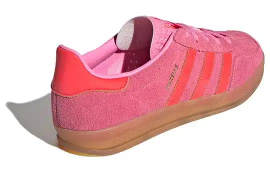 Gazelle Indoor ‘Beam Pink Solar Red’
