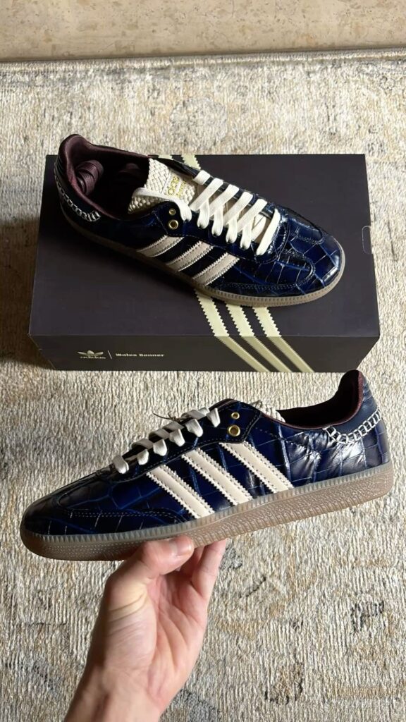 adidas Samba Wales Bonner Navy Croc - Vista lateral