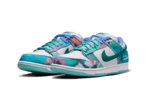 SB Dunk Low “Futura Laboratories Bleached Aqua”
