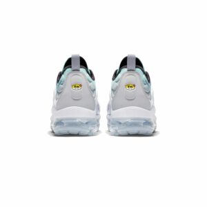 Nike-Air-VaporMax-Plus-Grape-924453-101-Heel_1500x.jpg
