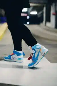 Air Jordan 1 High OG x Off White UNIVERSITY BLUE
