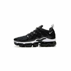 nike-air-vapormax-plus-negras-blancas.jpg