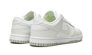 baskets-dunk-low-next-nature-white-mint-pour-homme-et-femme-disponible-sur-kikikickz-950387_800x.jpg