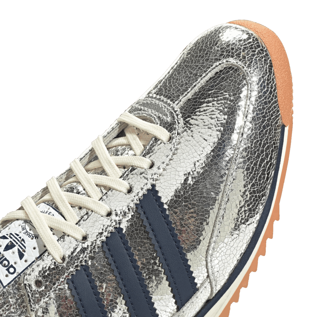 imgi_37_JH8654_8_FOOTWEAR_Photography_DetailView1_transparent