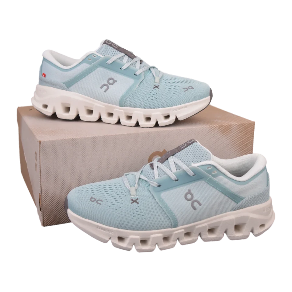 On Running Cloud X 5 Glacier Blue