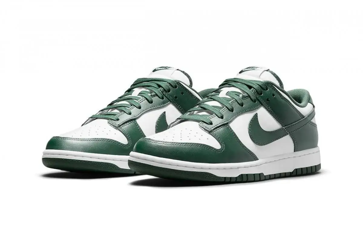 Nike dunk low spartan green