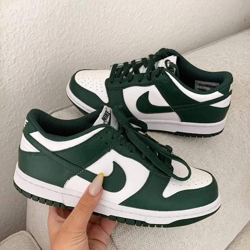 Nike dunk low spartan green