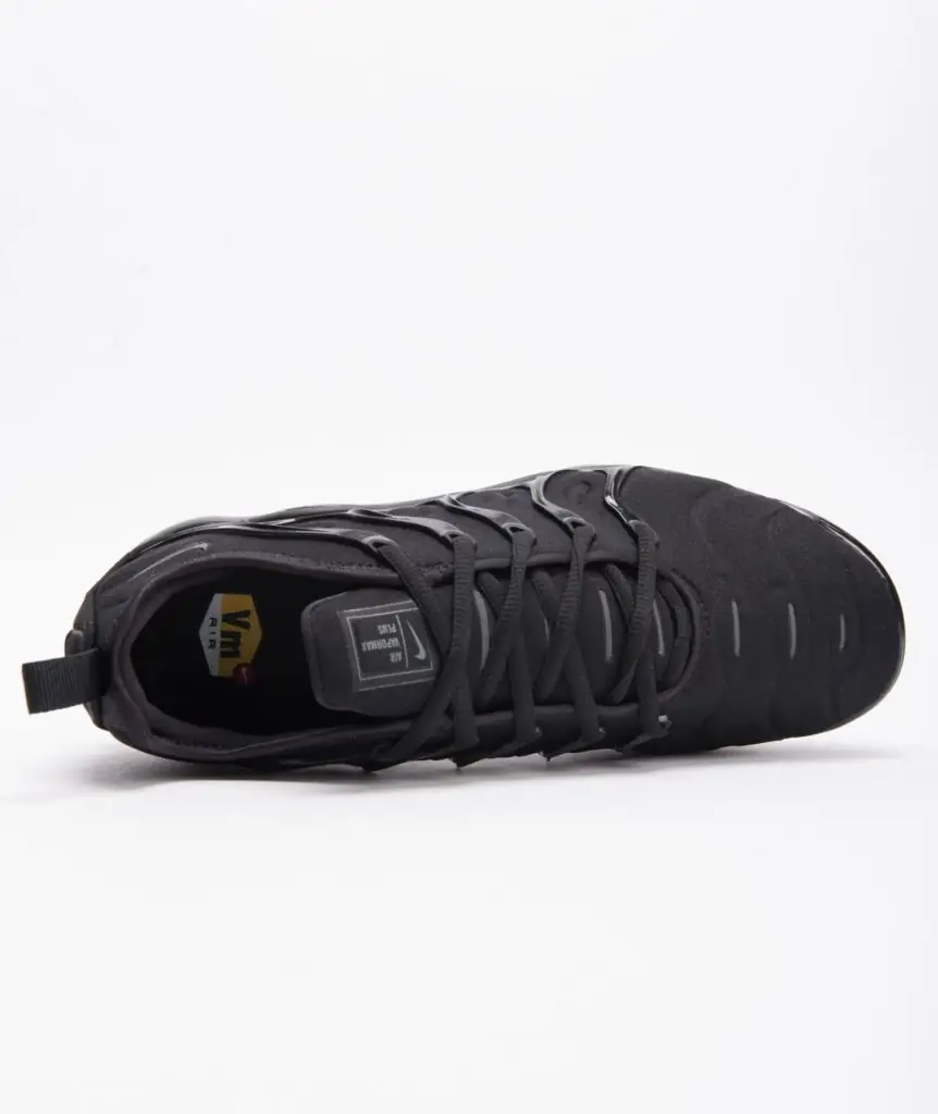 NIKE VAPORMAX PLUS