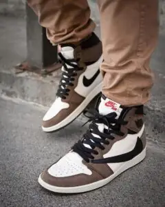 Air Jordan 1 Retro High x TRAVIS SCOTT