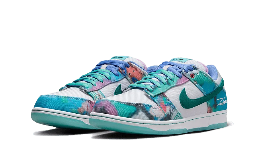 SB Dunk Low “Futura Laboratories Bleached Aqua”