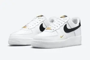 Wmns Nike Air Force 1 ’07 Essential ‘White Black’
