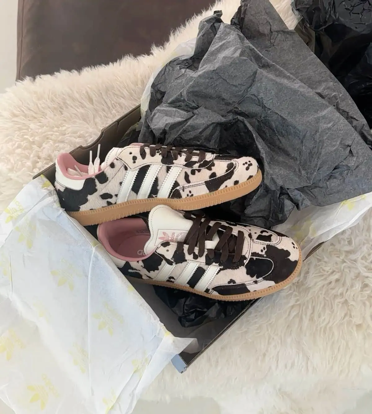 adidas Samba 'Cow Print' - Vista lateral