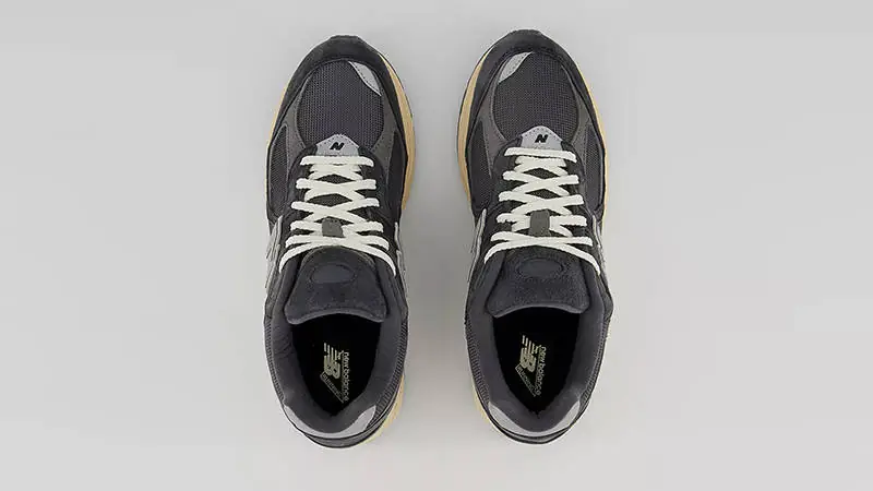 New Balance 2002R Phantom