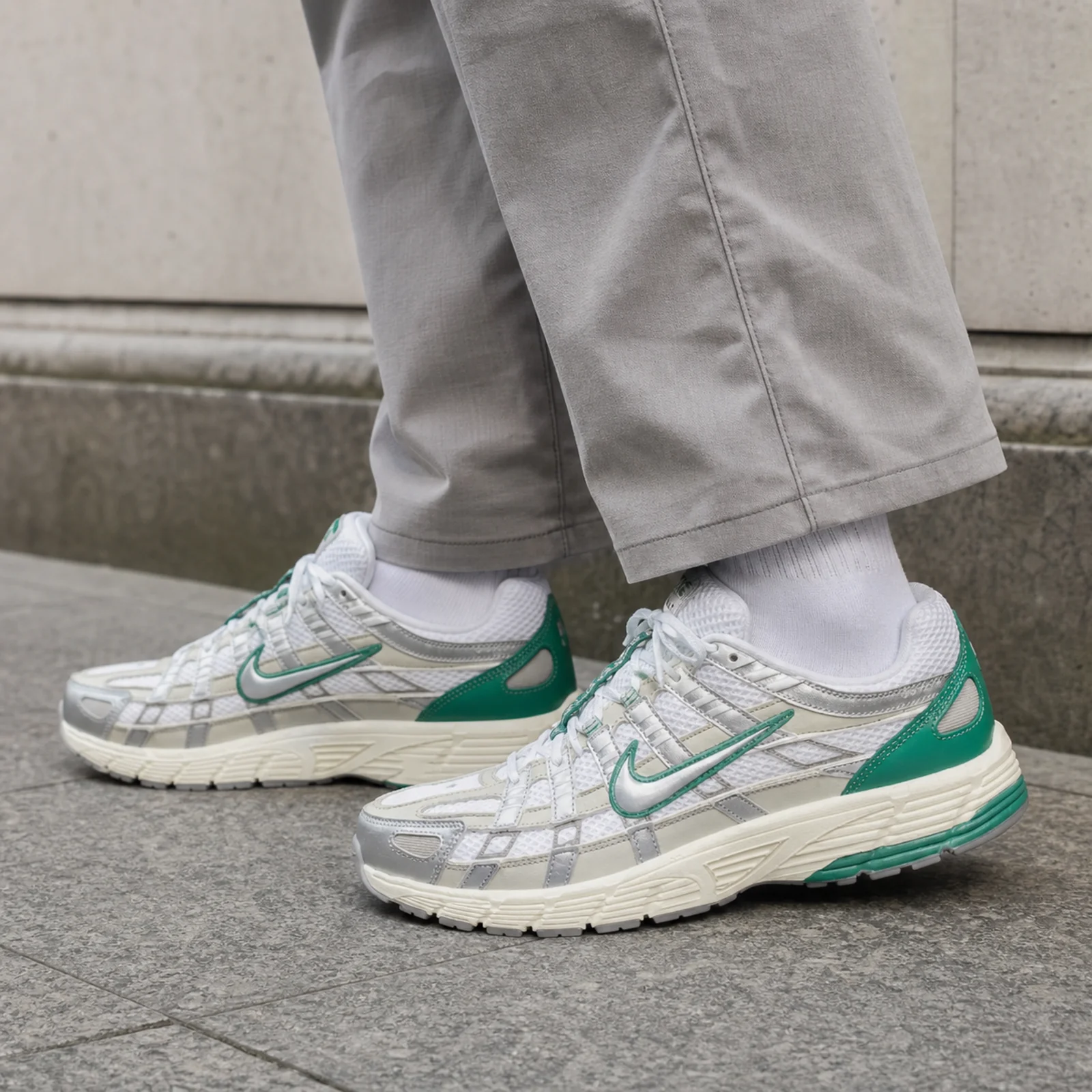 Nike P-6000 Premium Light Bone Bicoastal Green