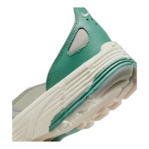 Nike P-6000 Premium Light Bone Bicoastal Green