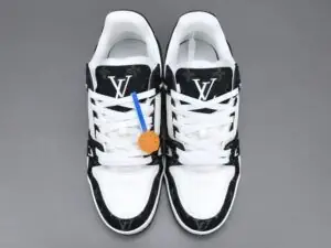 LV Trainer White Black
