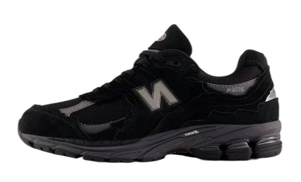 New Balance 2002R Gore-Tex Protection Pack Black