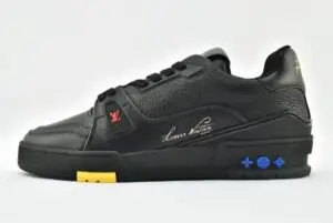 LV Trainer Black Signature