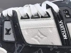 LV Trainer White Black