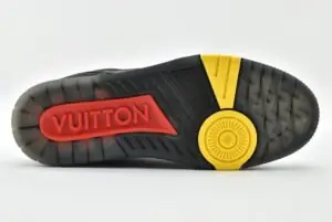 LV Trainer Black Signature